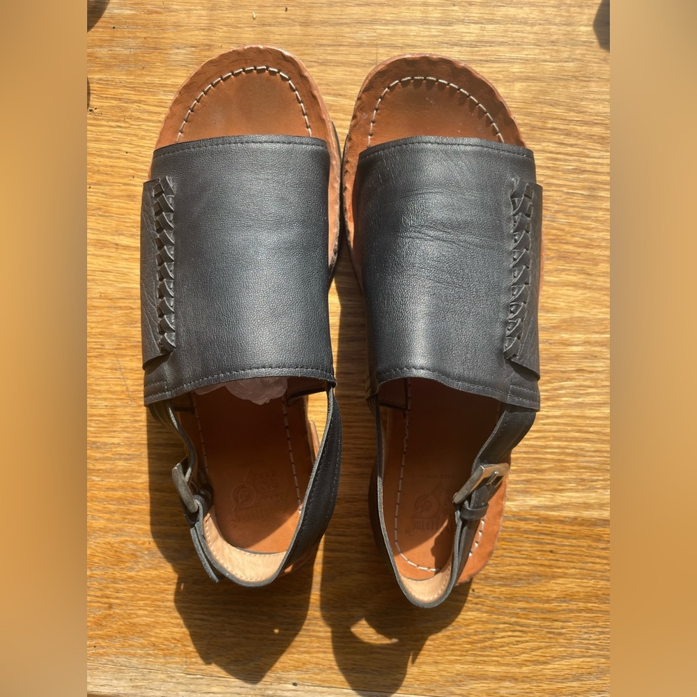 John Fluevog Rivers Tigris buckle sandals 8